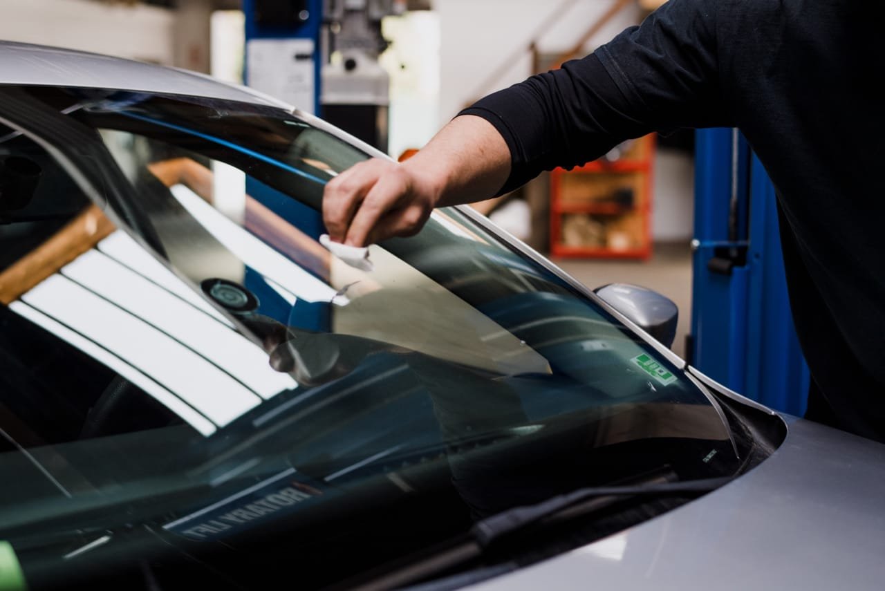 Windscreen chip repair at an affordable price 